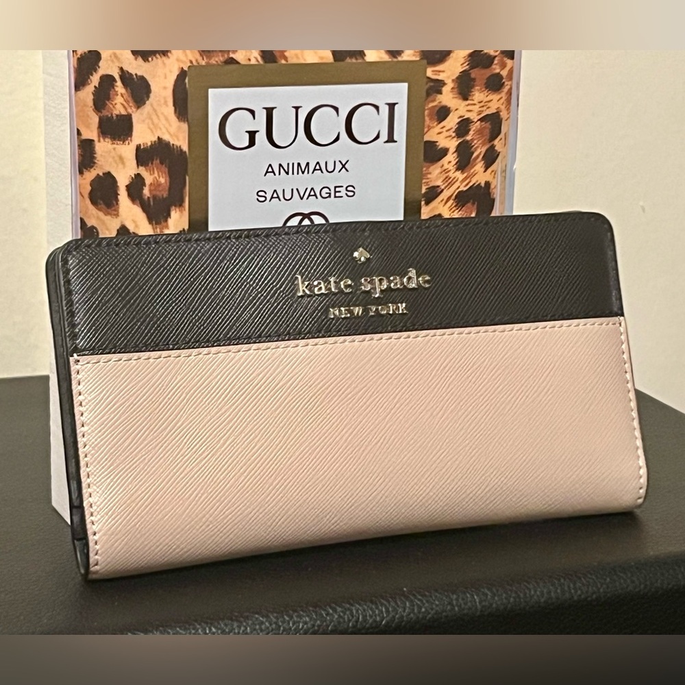 Kate Spade Black and Cream Wallet - Picture 2 of 14